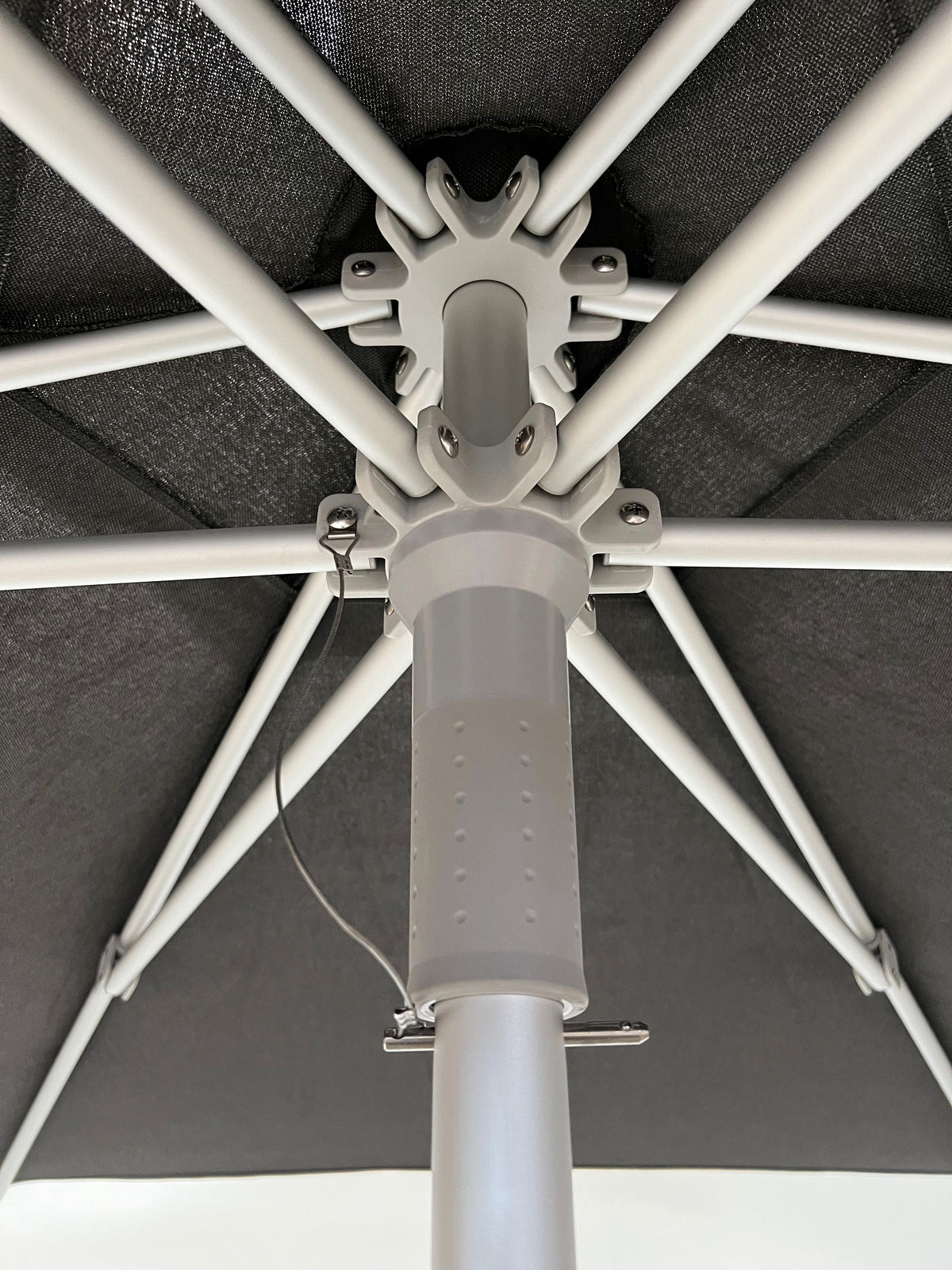 Greenslades Cocoa 'Pop Up' Outdoor Umbrella - 3.0m Round - Charcoal