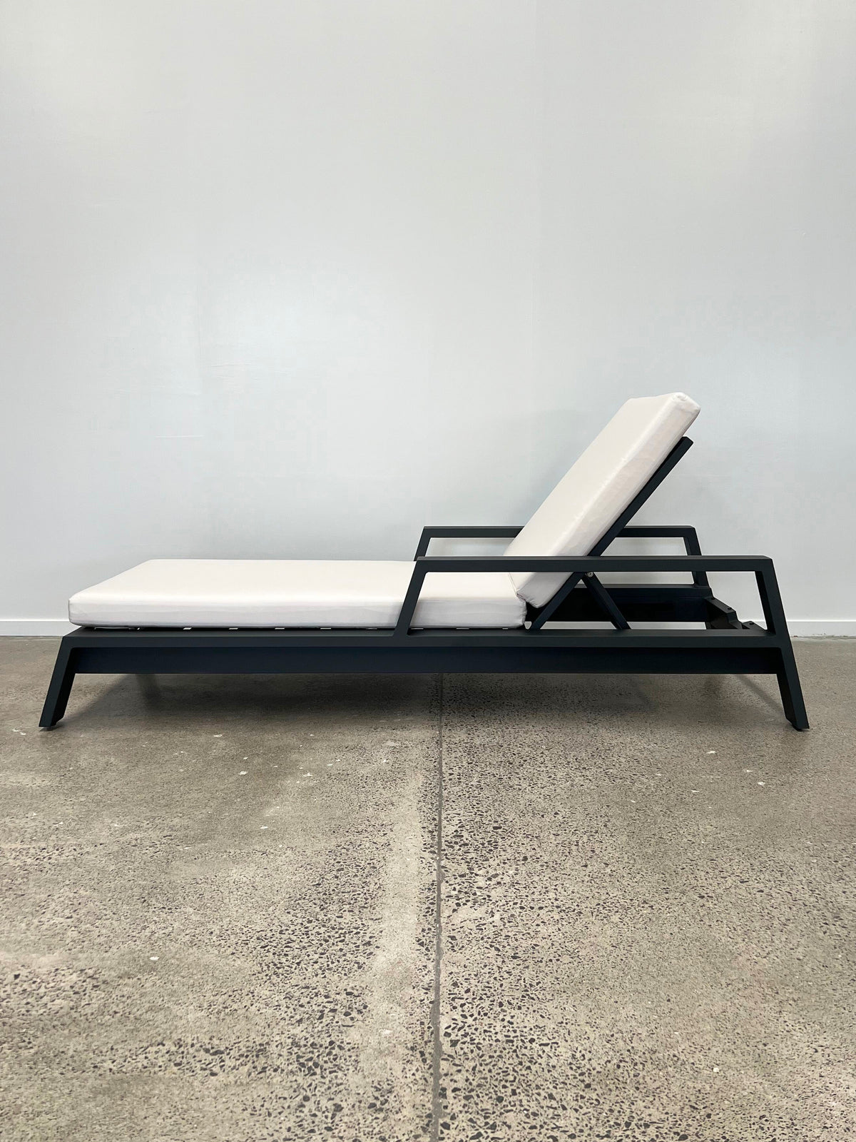 Fitzroy Outdoor Sun Lounger