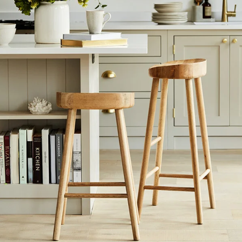 Pavia Barstool - Curved - Natural