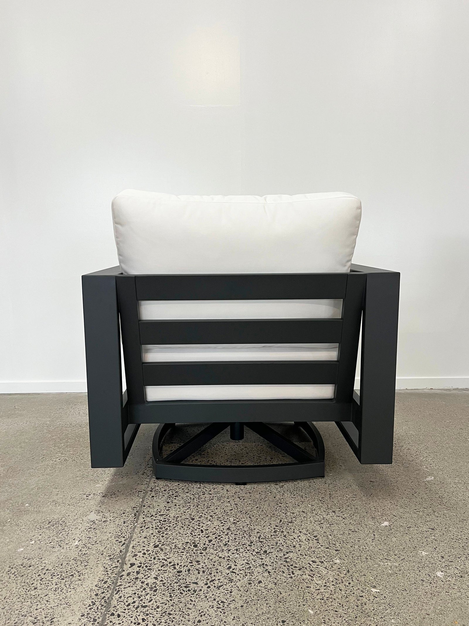 Southport Swivel Outdoor Armchair