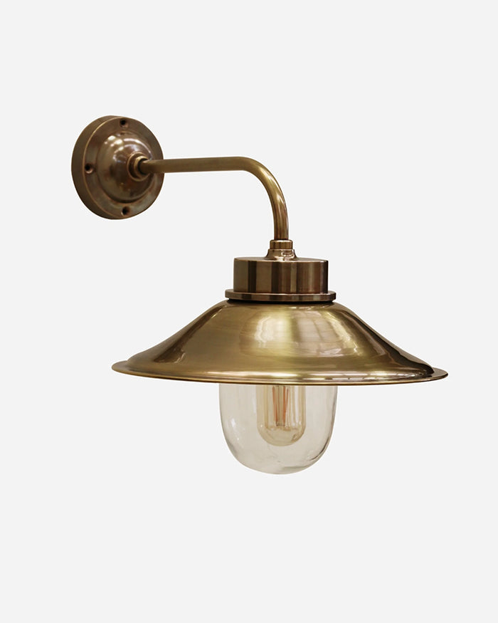 Outdoor IP54 Cape Cod Brass Wall Lamp