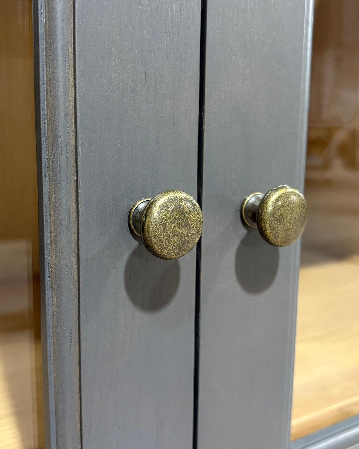 Ontario Arch Curve Cabinet - Oak