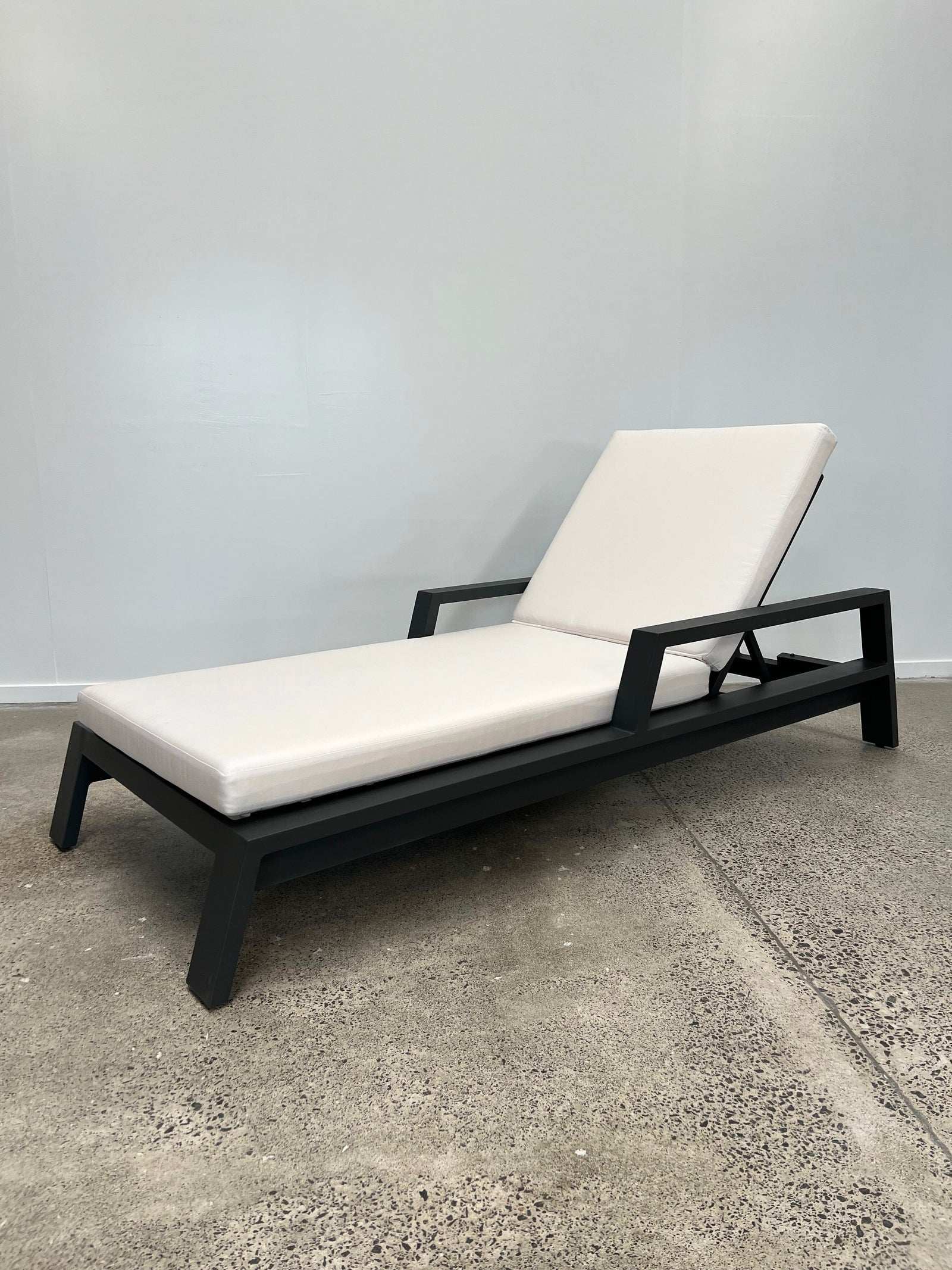 Fitzroy Outdoor Sun Lounger