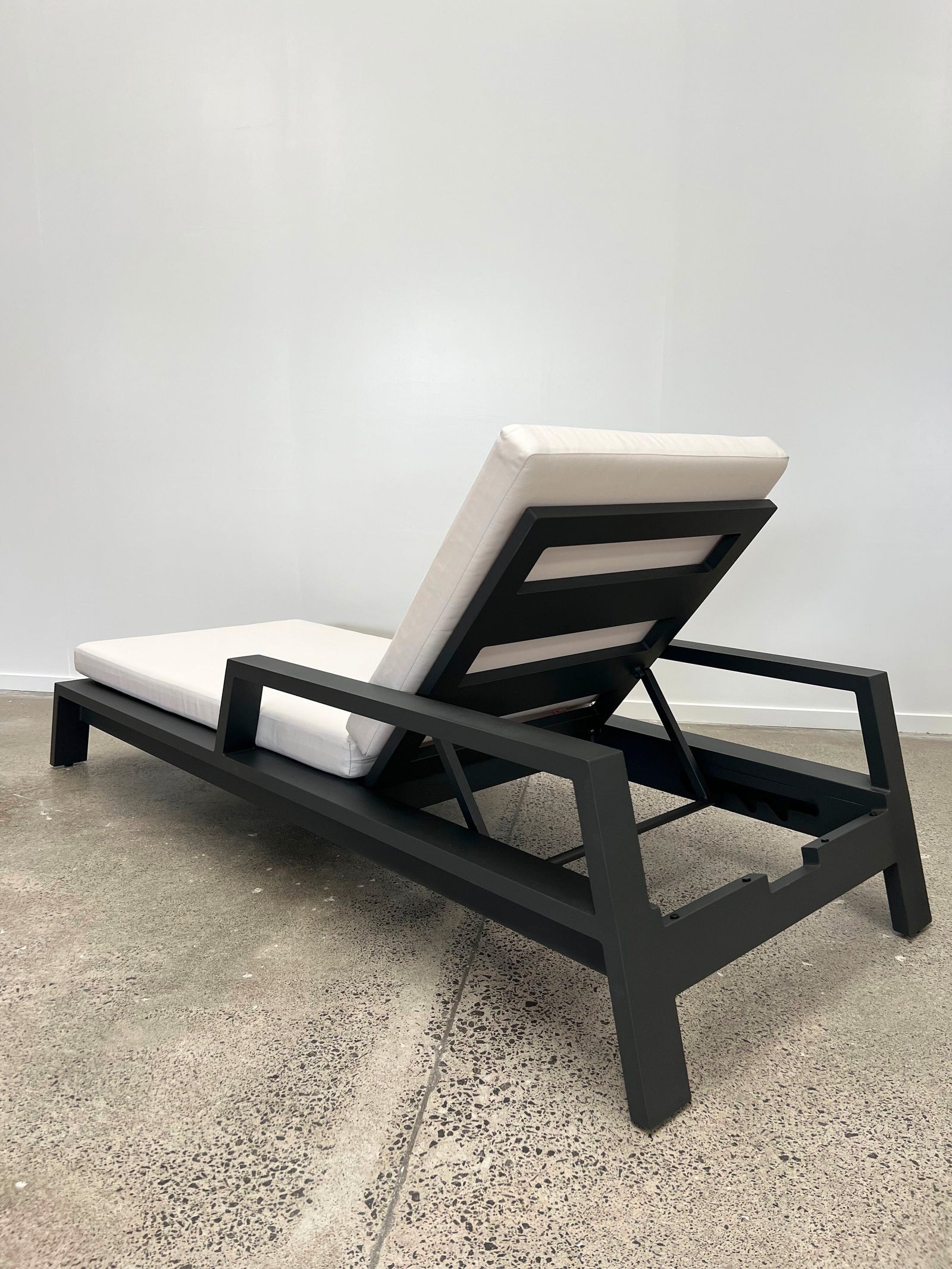 Fitzroy Outdoor Sun Lounger