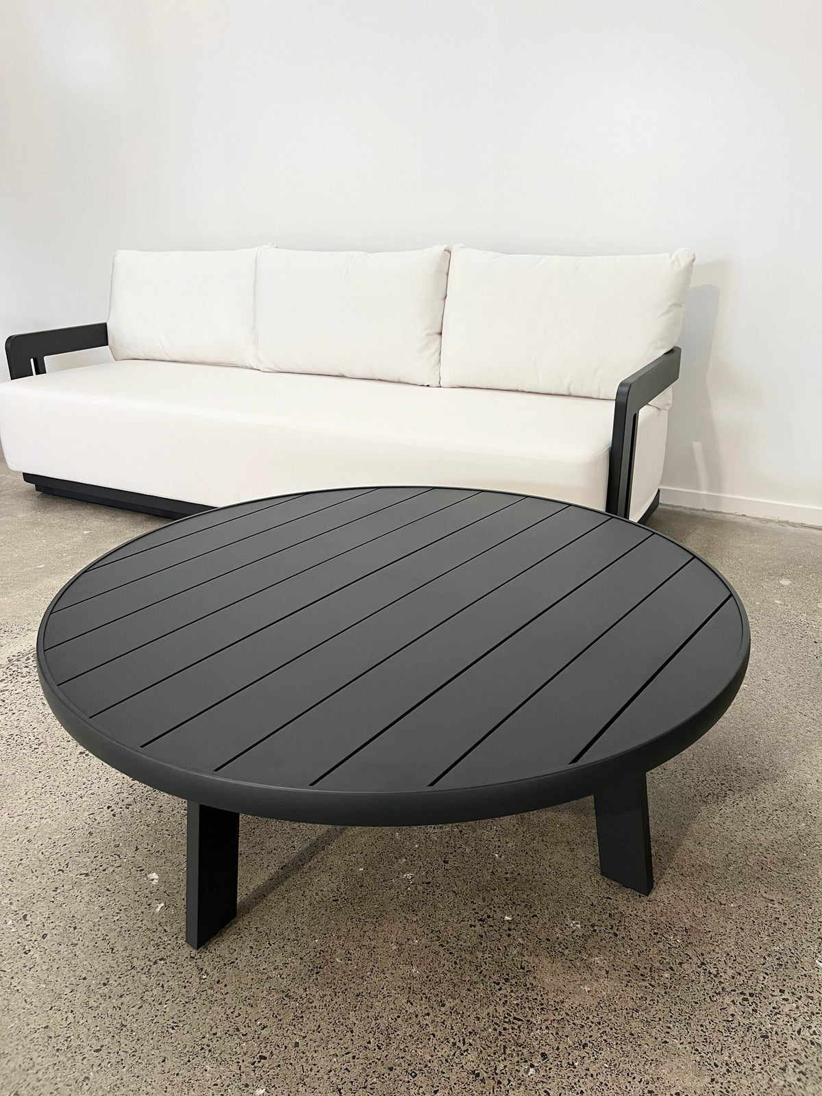 Laguna Round Outdoor Coffee Table - Aluminium