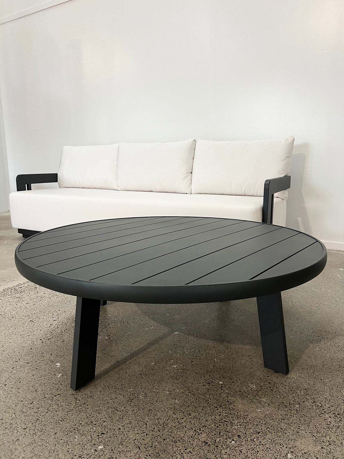 Laguna Round Outdoor Coffee Table - Aluminium