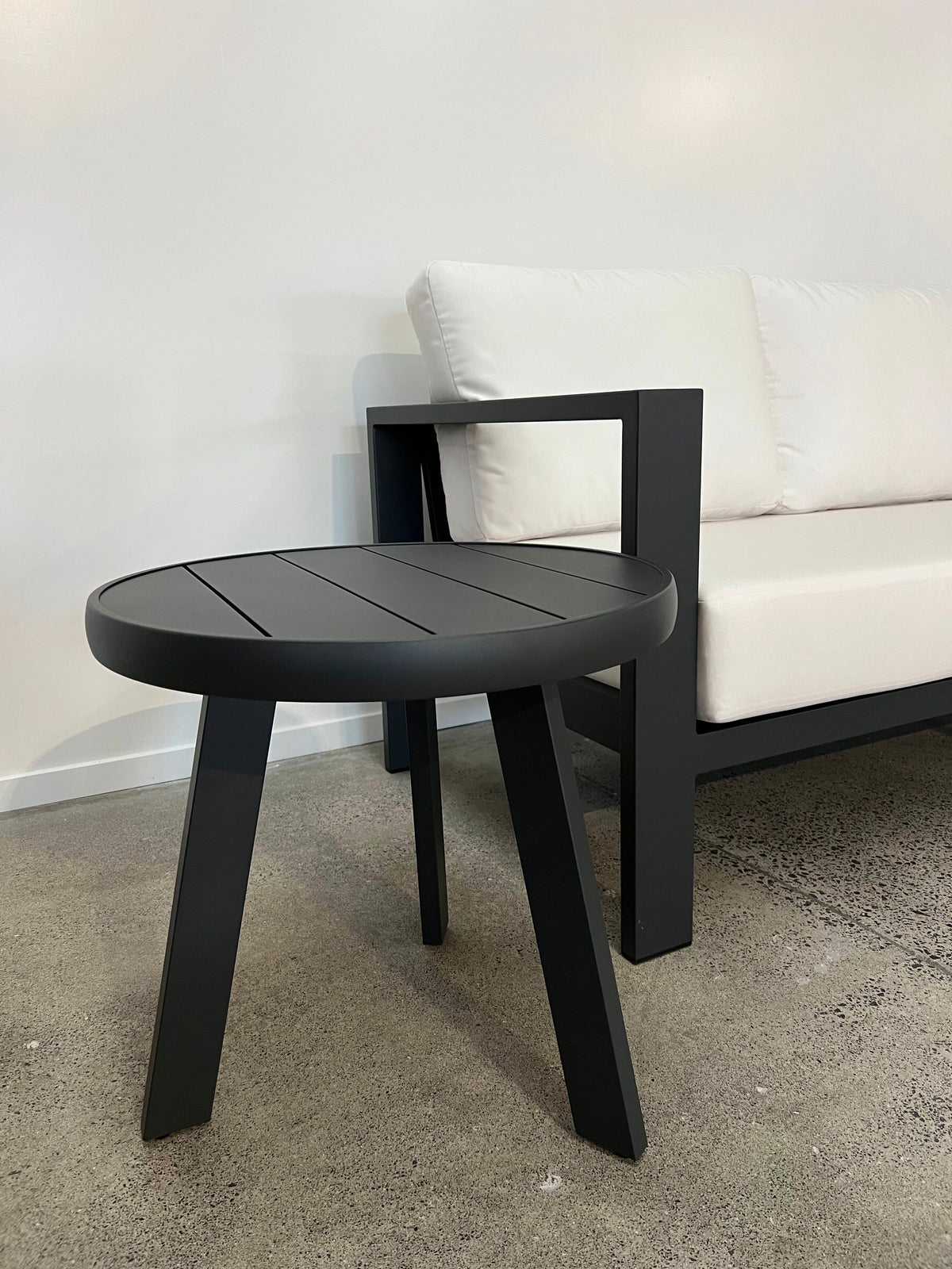 Laguna Round Outdoor Side Table - Aluninium