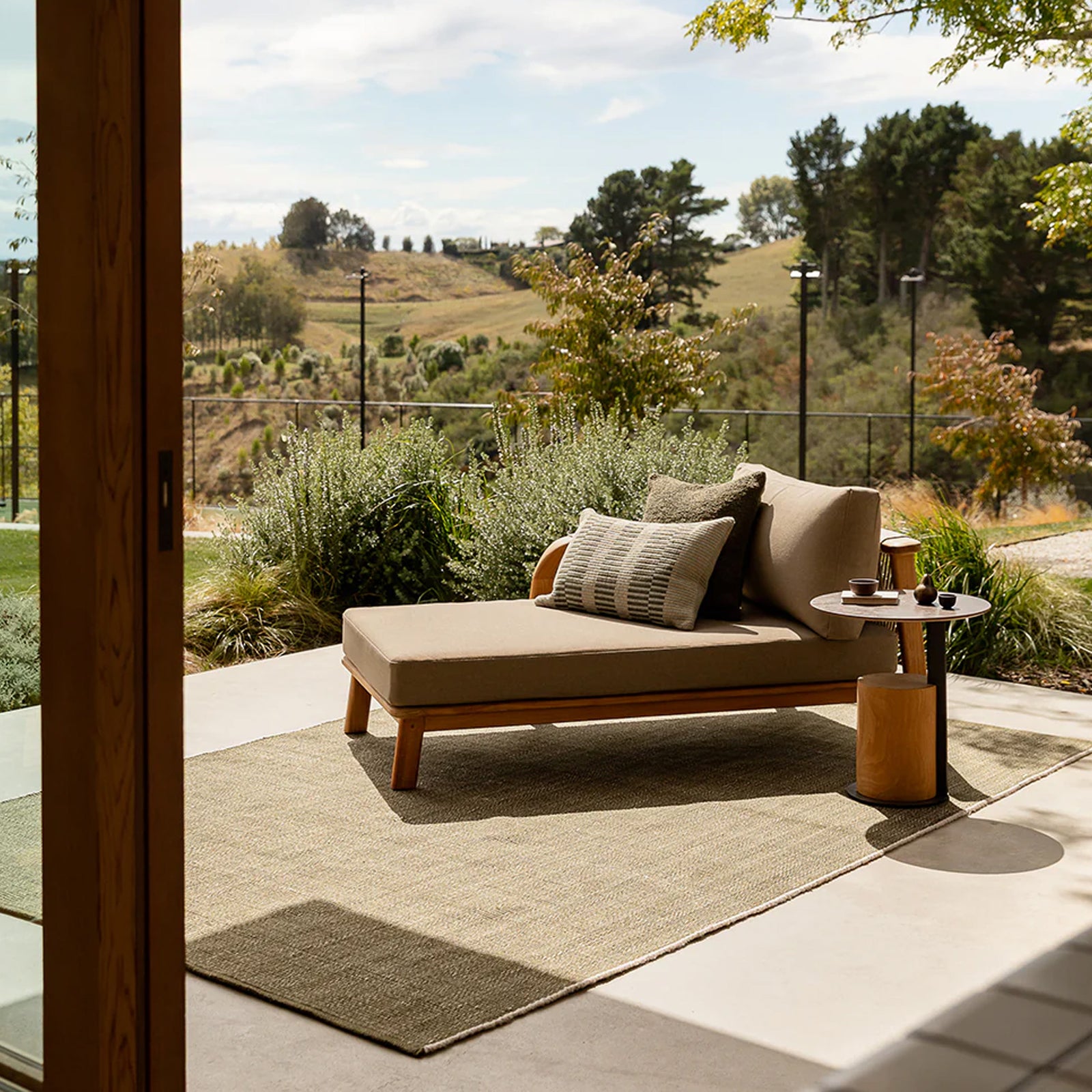 Lonsdale Outdoor Floor Rug - Olive - 160cm x 230cm