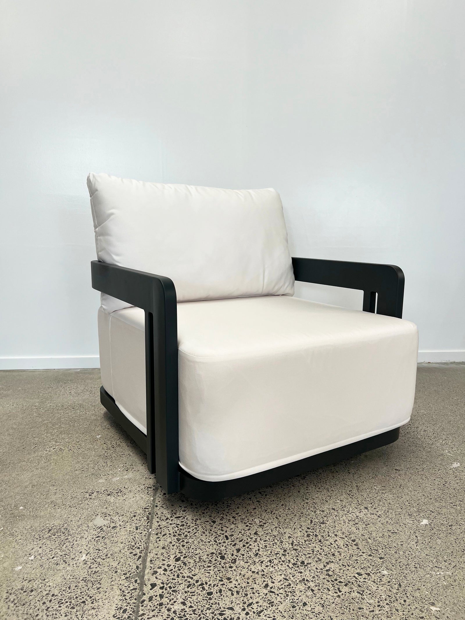 Marlo Outdoor Armchair