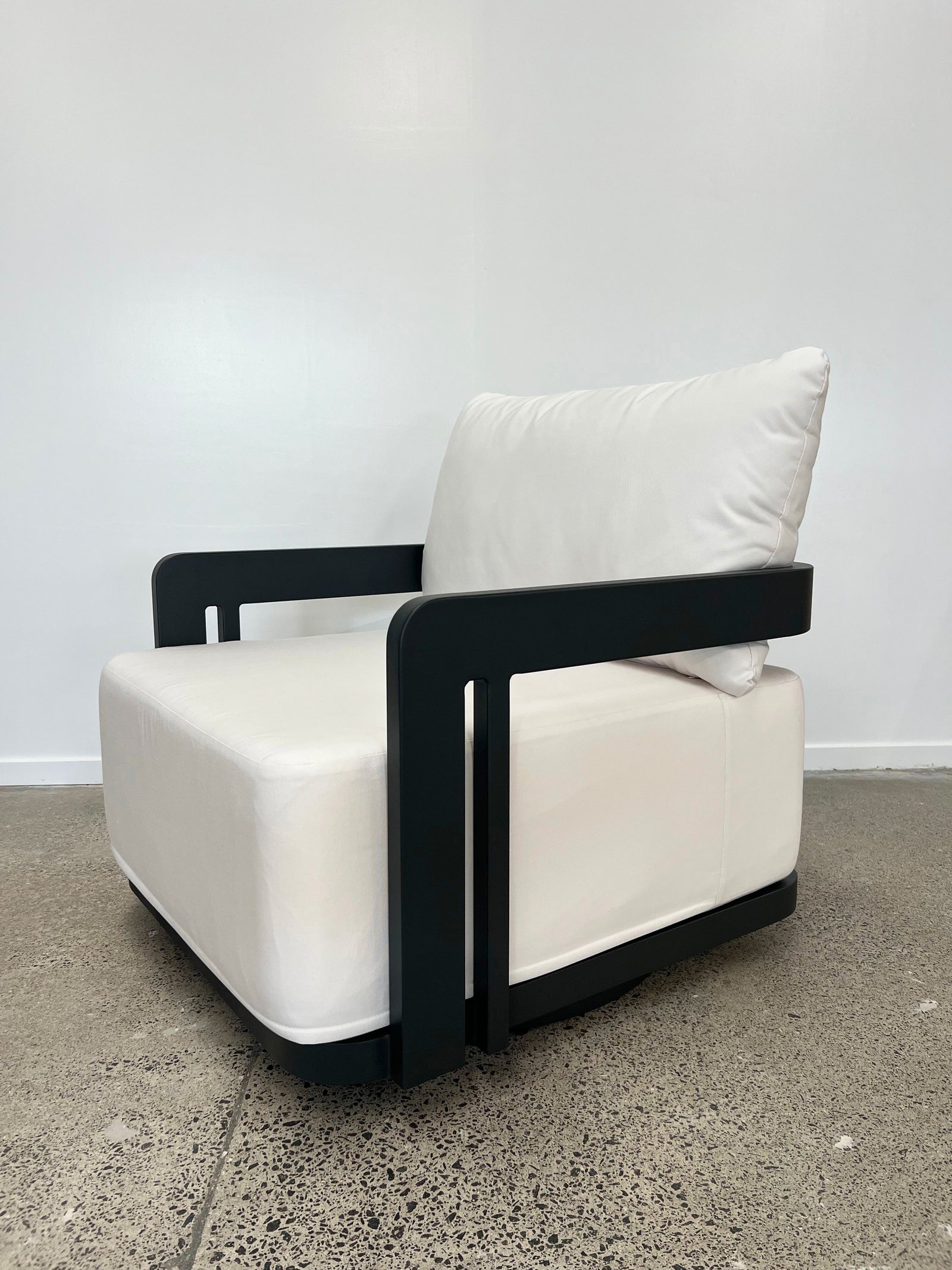 Marlo Outdoor Armchair