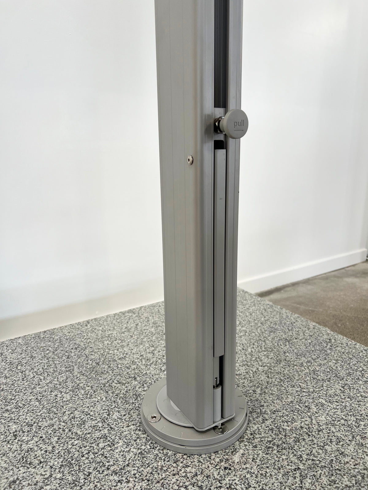 Greenslades Porto Cantilever Umbrella - 2.5m Square - Taupe