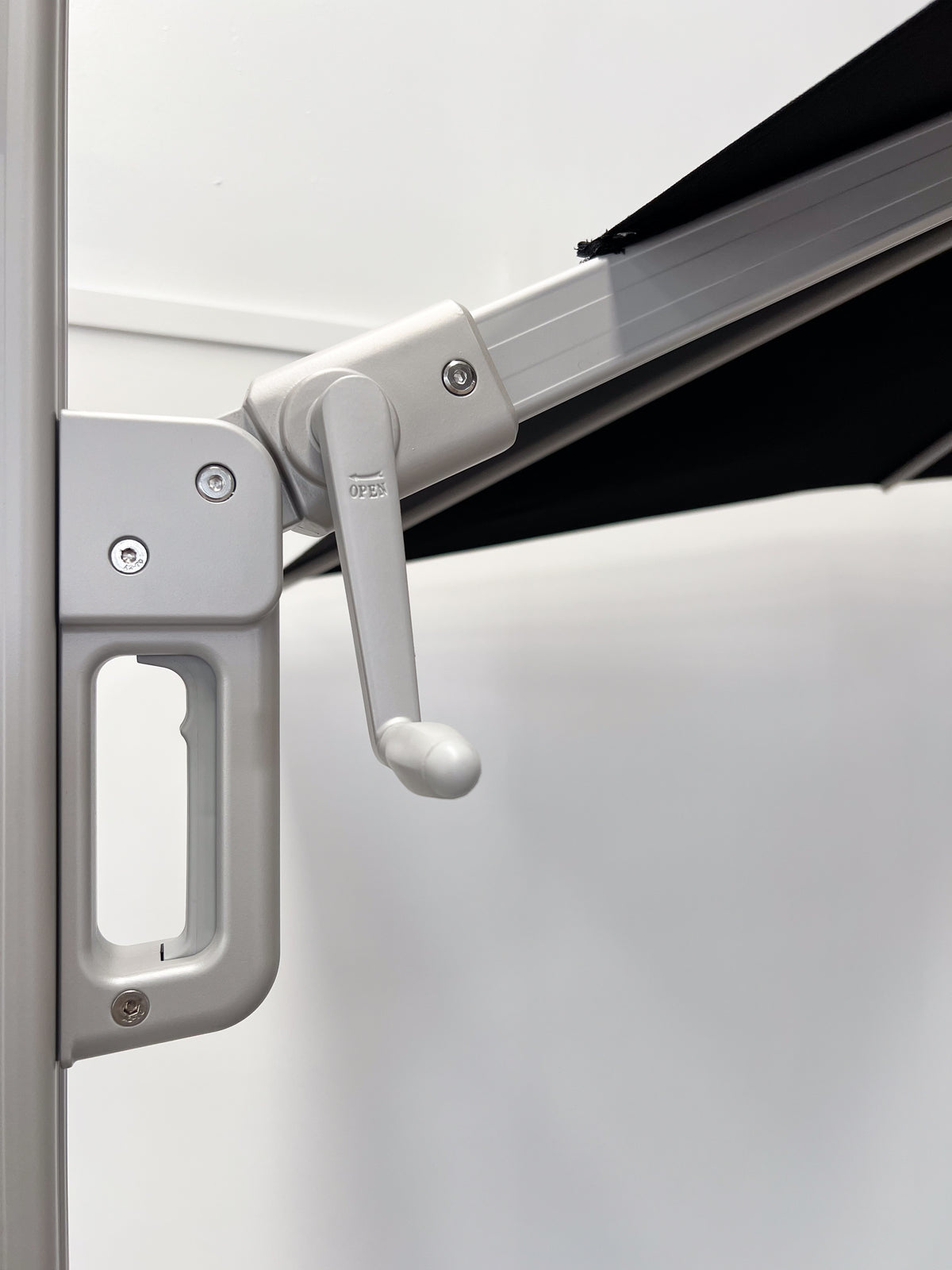 Greenslades Porto Cantilever Umbrella - 3.3m Octagonal - Black