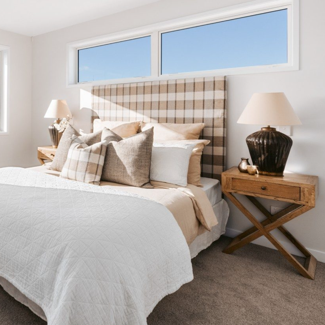 Riviera Bedside Table - Oak