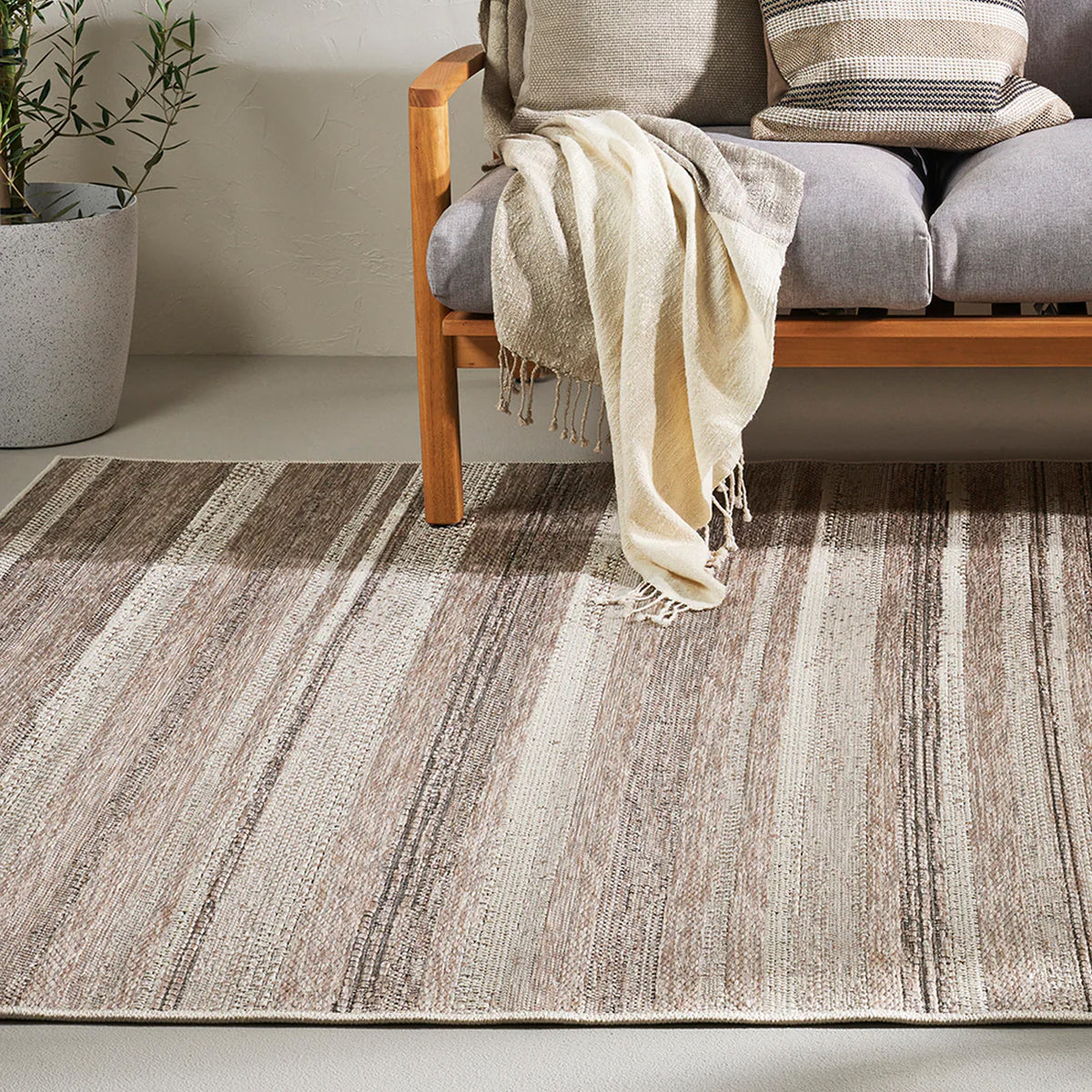 St Ives Outdoor Floor Rug - Sand - 200cm x 290cm