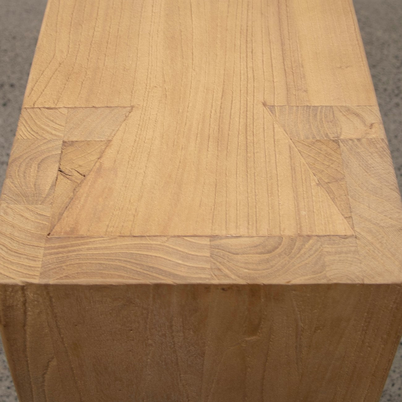 Elma Console