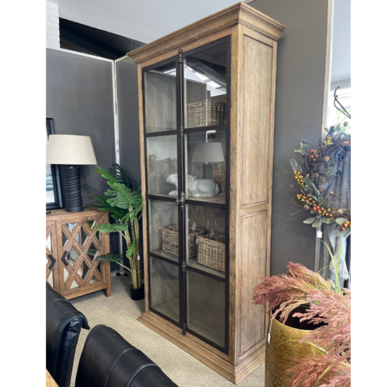 Remi Cabinet