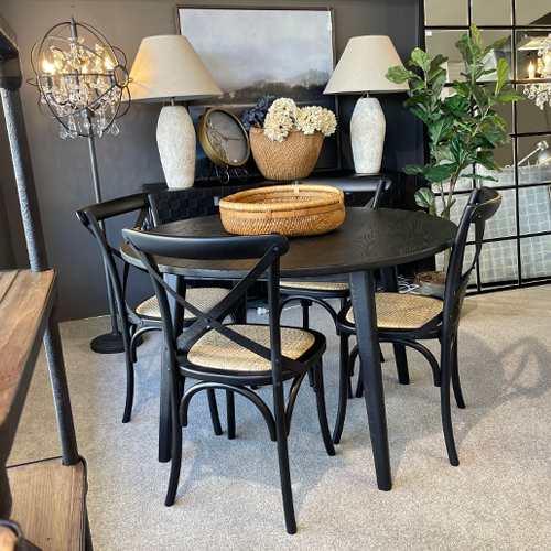 round black dining table