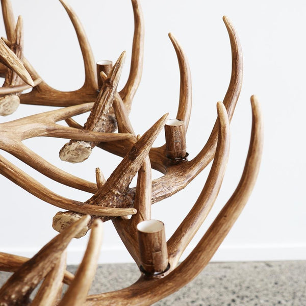 ANTLER CHANDELIER - MEDIUM, NATURAL
