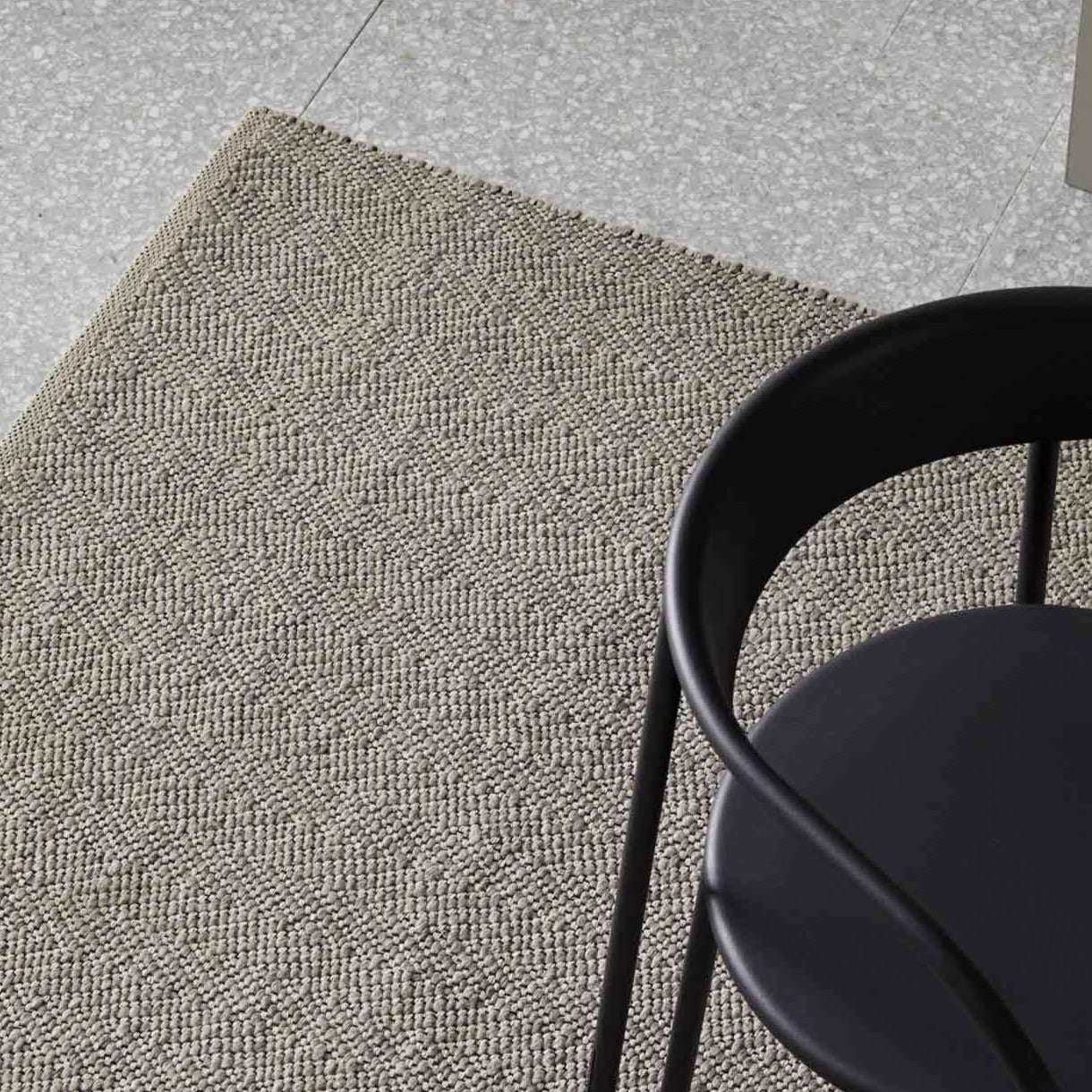 Matterhorn Rug - Basalt - 200cm x 300cm