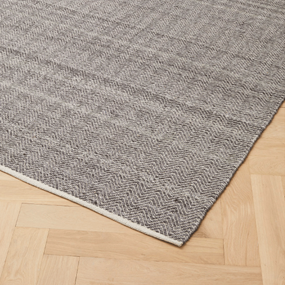 Matterhorn Rug - Tar - 2m x 3m